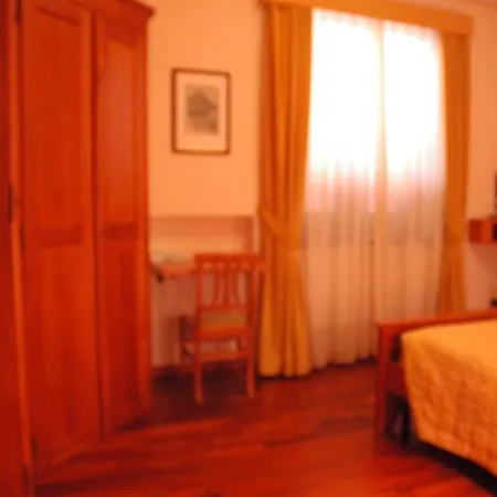 Hotell Rutiliano 3*