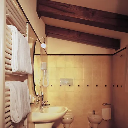 Rutiliano Hotel 3*