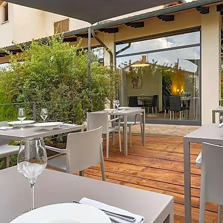 Rutiliano Hotell