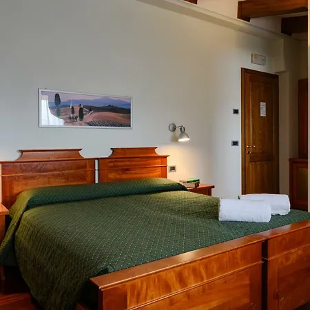 Rutiliano 3* 皮恩扎